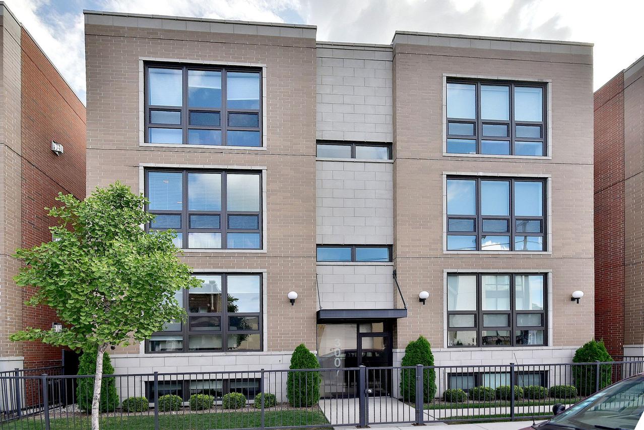 3007 N California Ave. #2N, Chicago, IL 60618