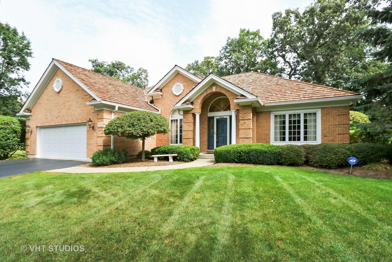 1093 Vineyard Dr., Gurnee, IL 60031