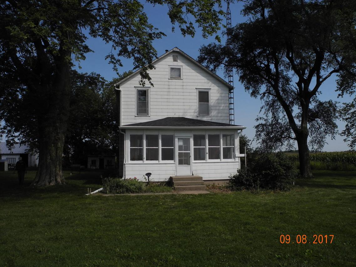 31265 2400 North Ave., Lamoille, IL 61330