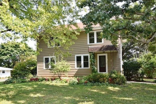 865 Munhall Ave., St. Charles, IL 60174