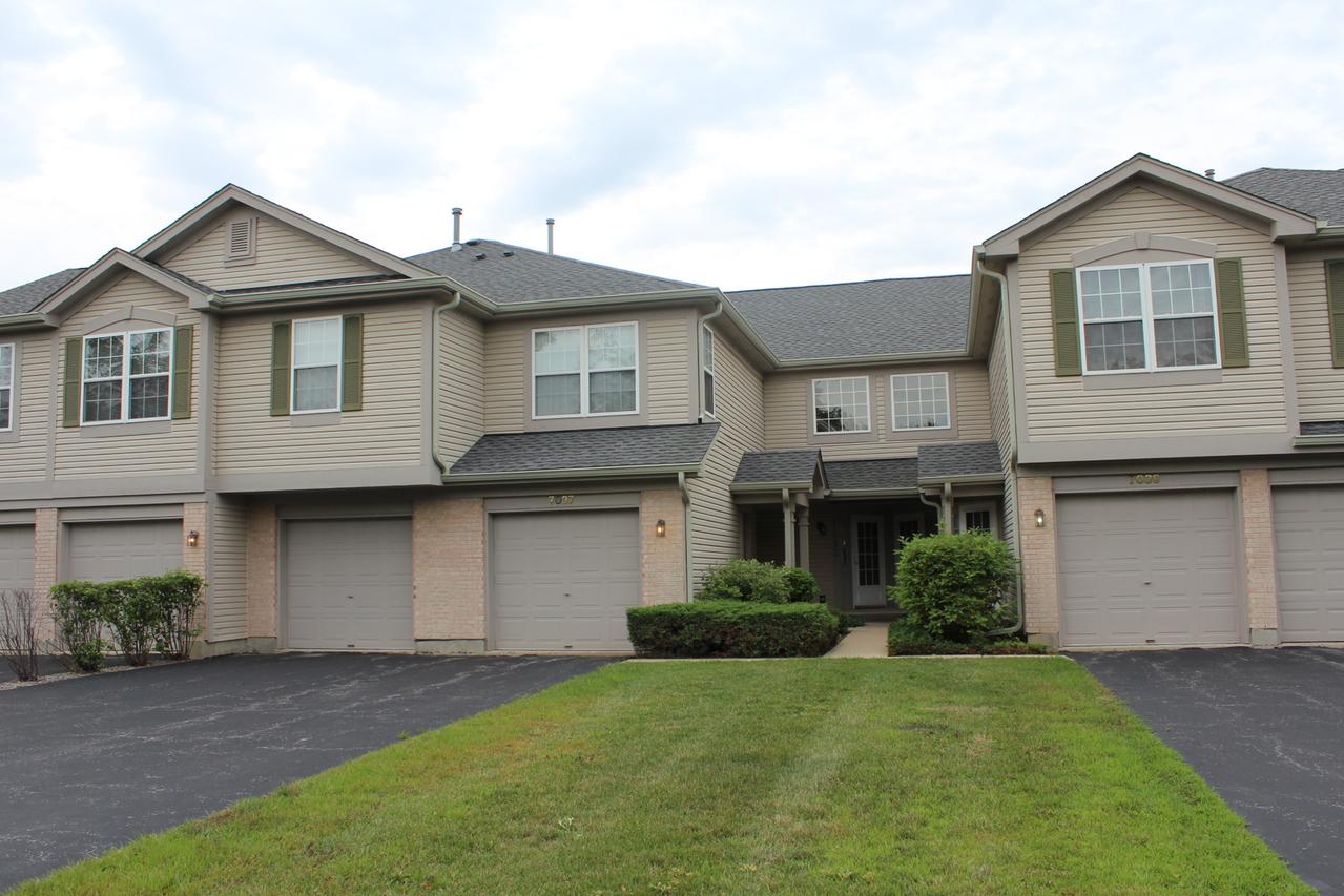 7033 Buchanan Dr., Gurnee, IL 60031