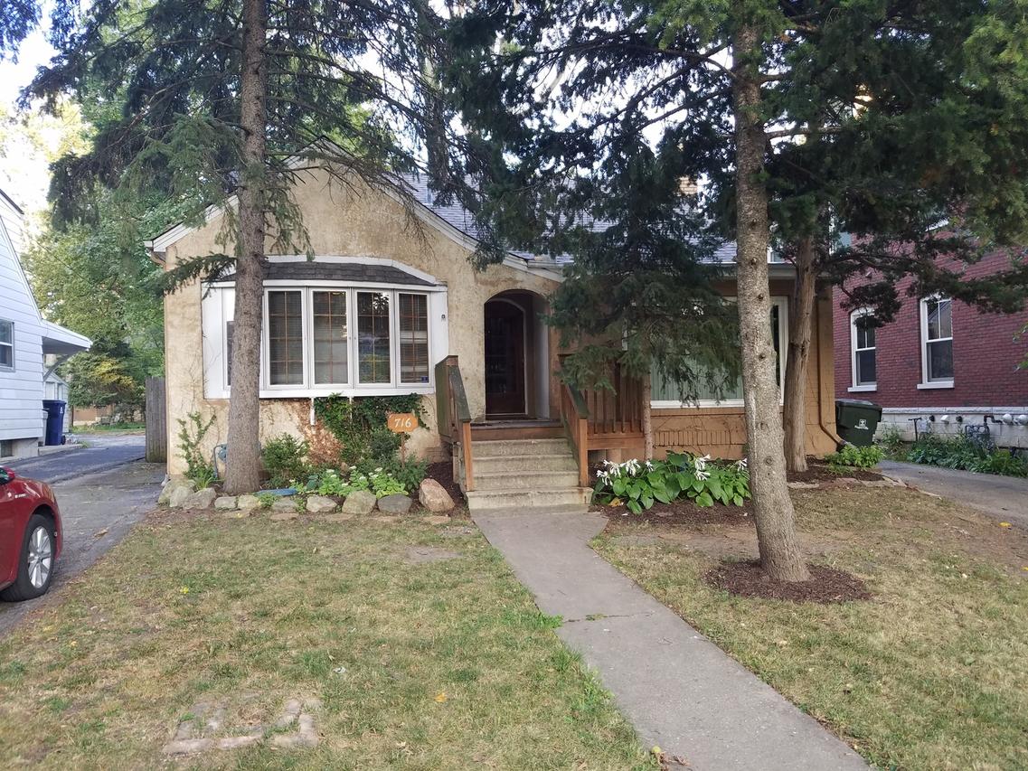 716 N Brainard St., Naperville, IL 60563