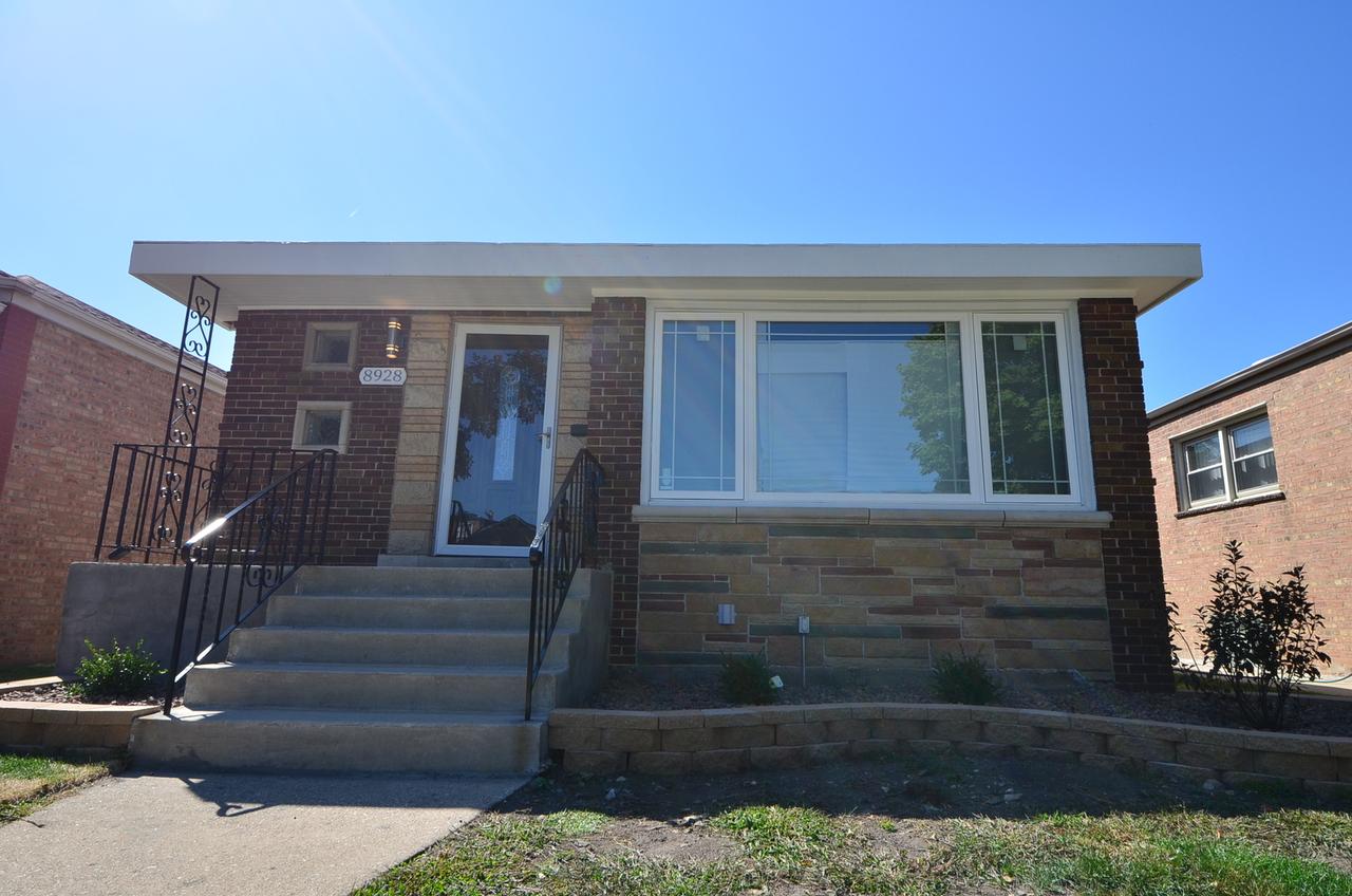 8928 S Dante Ave., Chicago, IL 60619