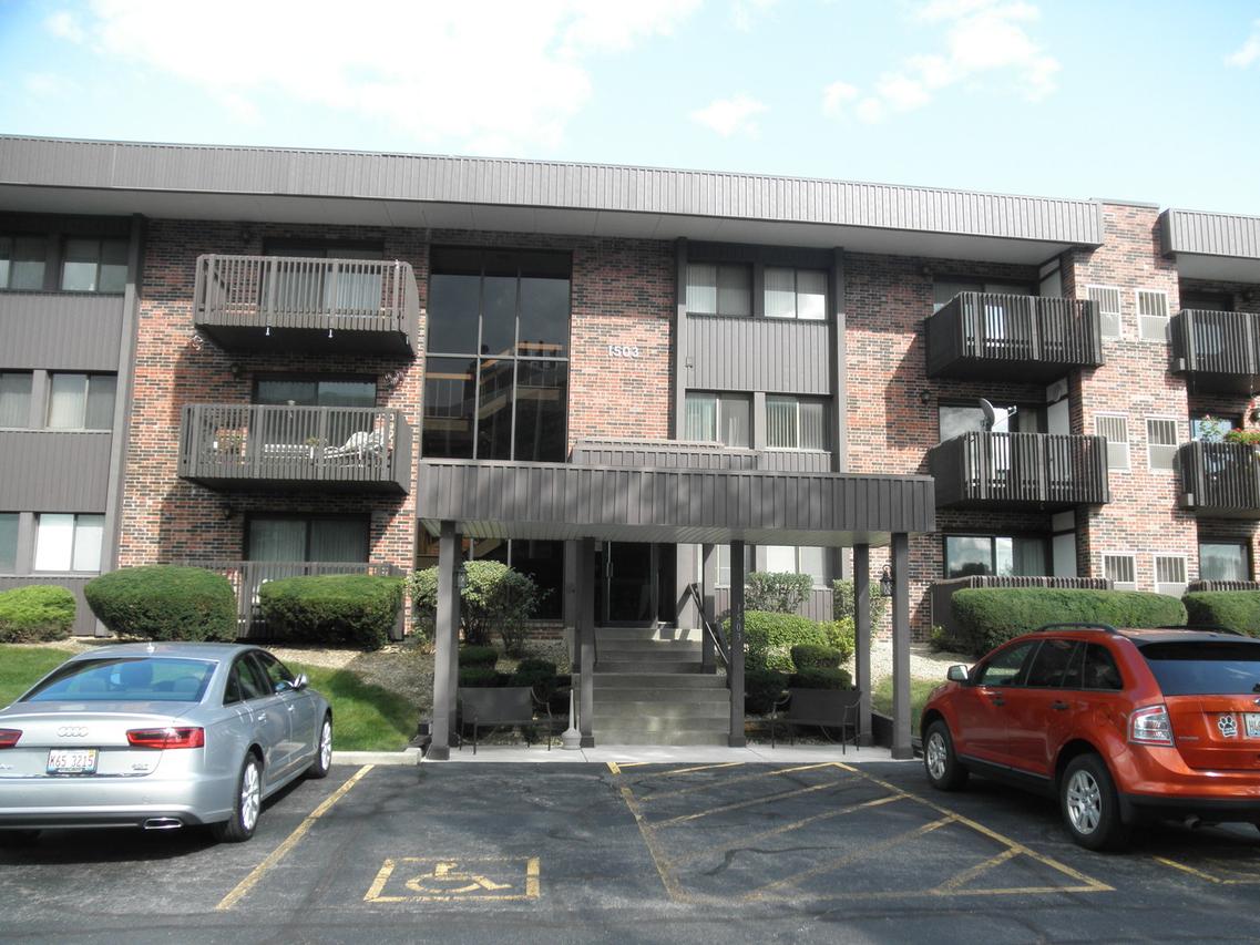 1503 Woodbridge Rd. #2D, Joliet, IL 60436