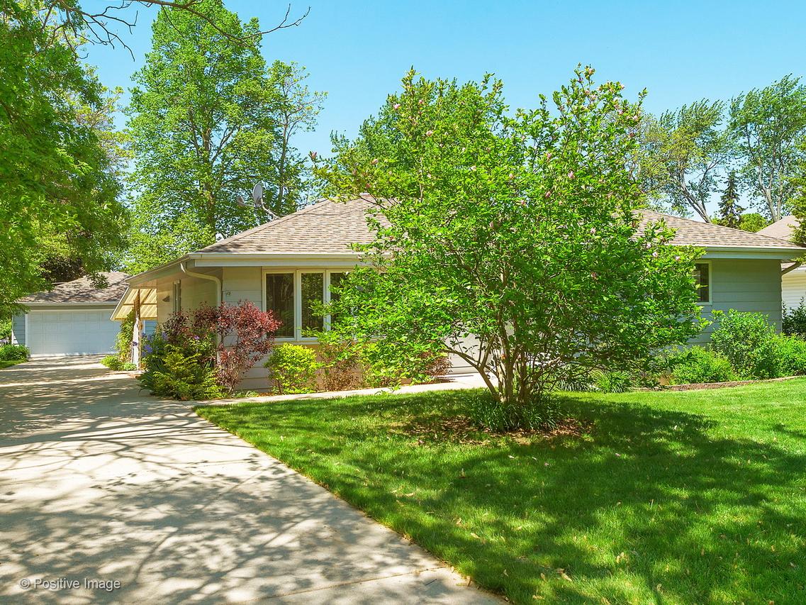 138 S Walnut St., Palatine, IL 60067