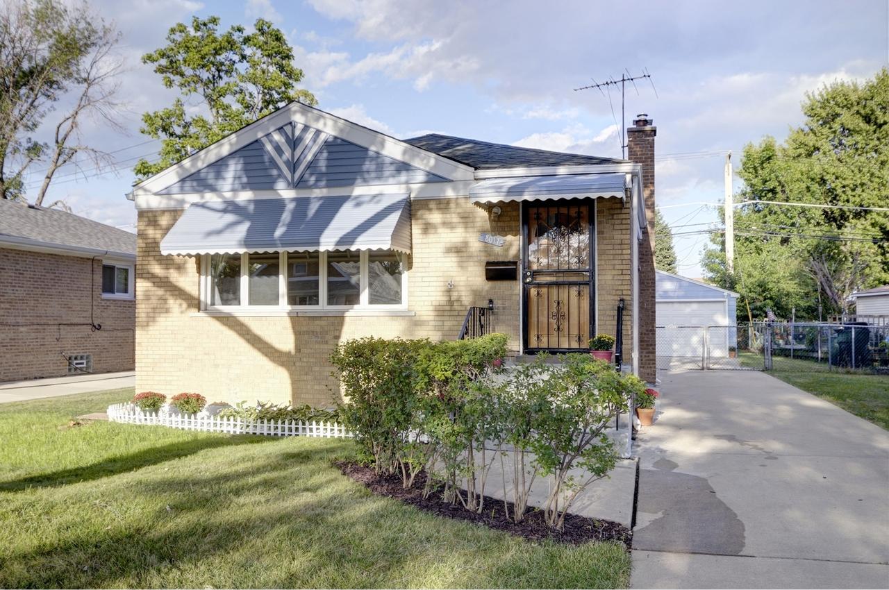 8017 S Tripp Ave., Chicago, IL 60652
