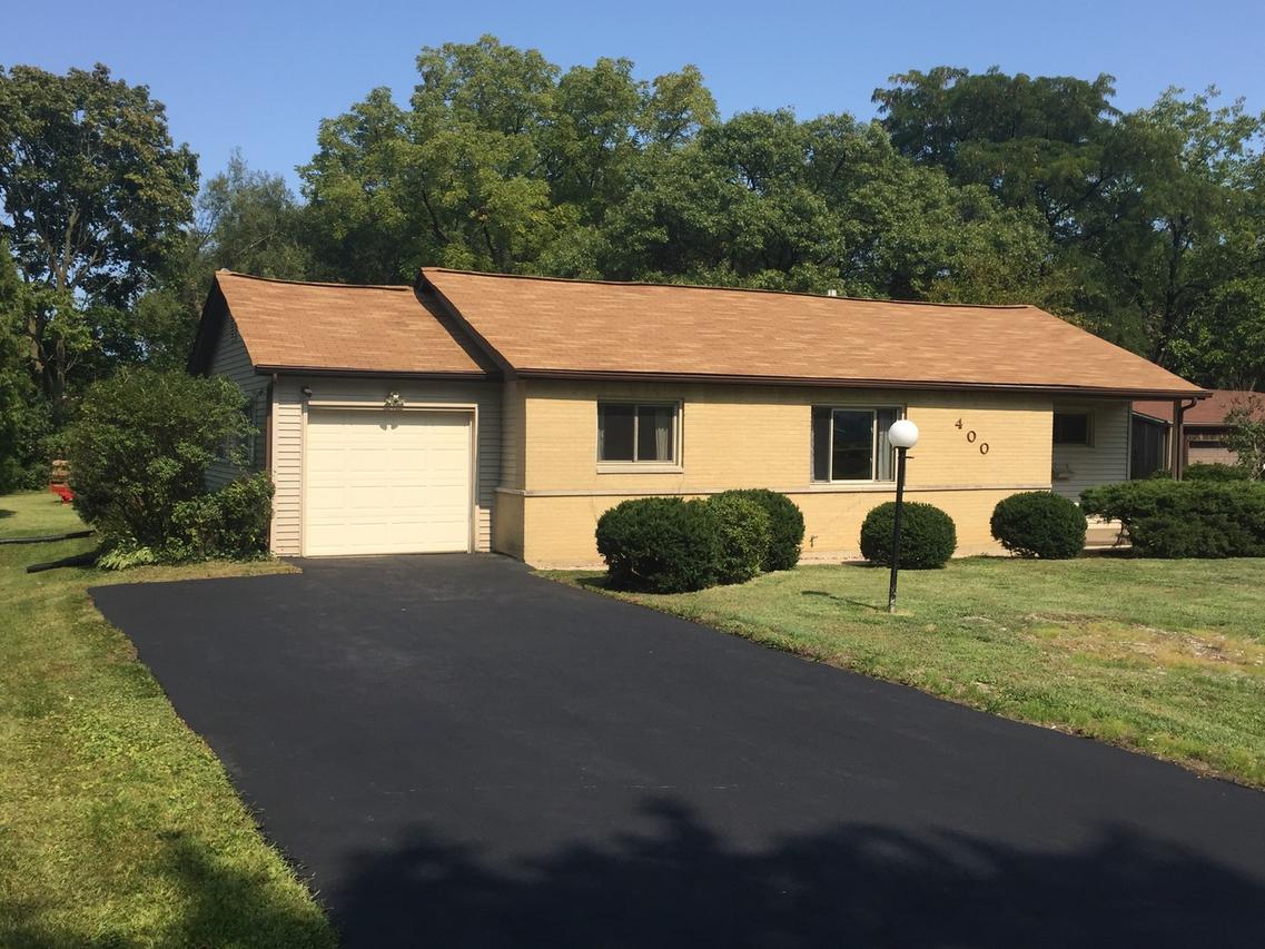 400 Hawthorn Ln., Hoffman Estates, IL 60169