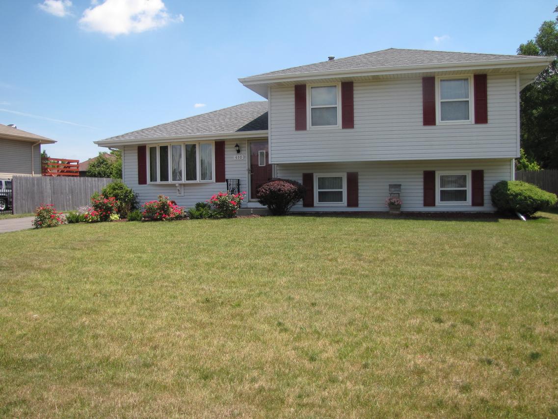 410 N 129th Infantry Dr., Joliet, IL 60435
