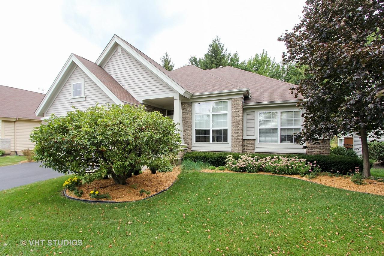 451 Beckett Crossing Dr., Mundelein, IL 60060