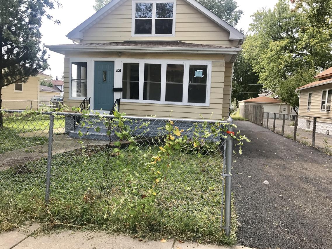 521 Henderson Ave., Joliet, IL 60432