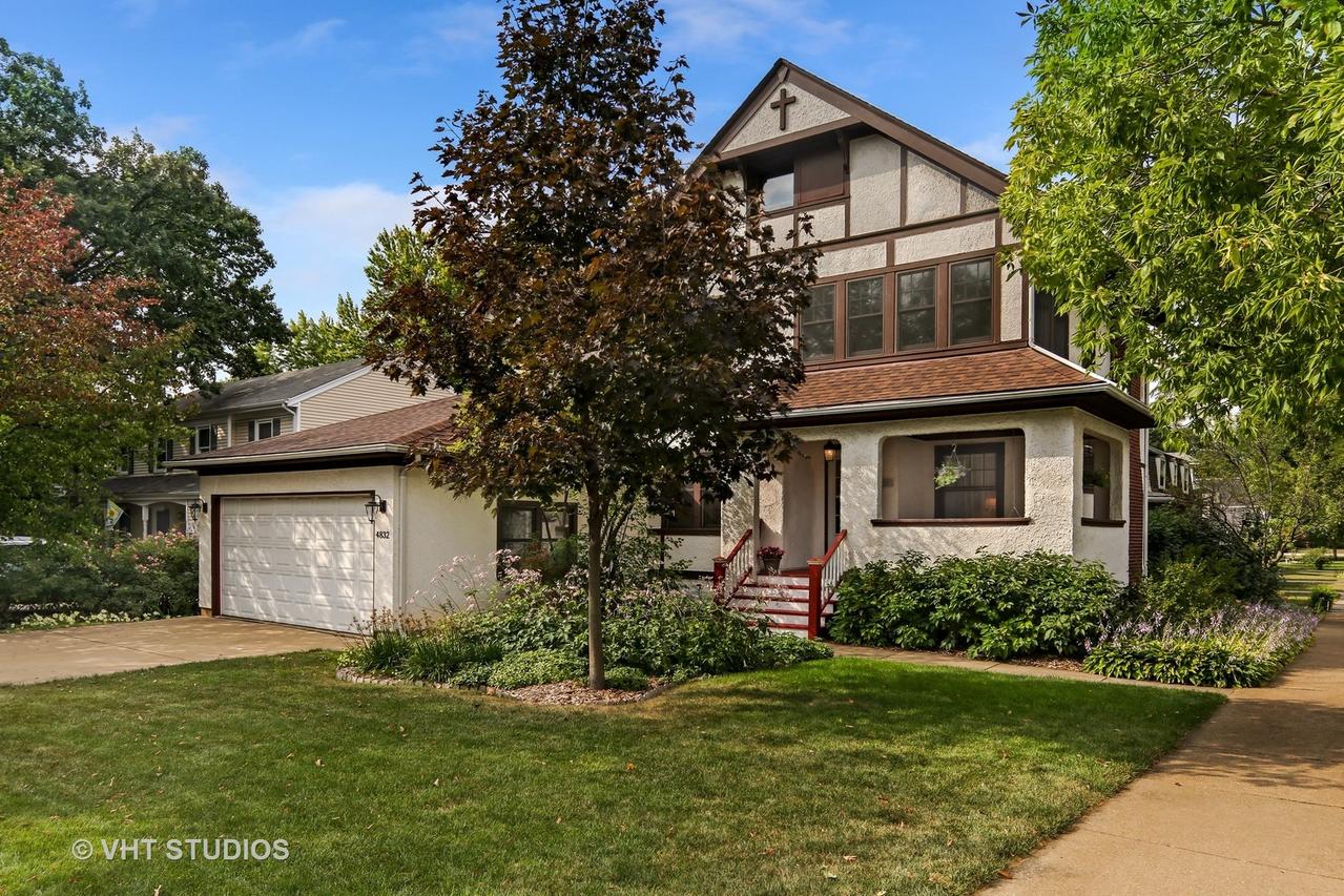 4832 Forest Ave., Downers Grove, IL 60515