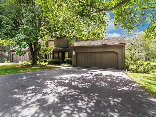 394 N Woodview Rd., Lake Barrington, IL 60010
