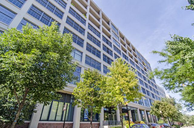 900 N Kingsbury St. #P-187, Chicago, IL 60610