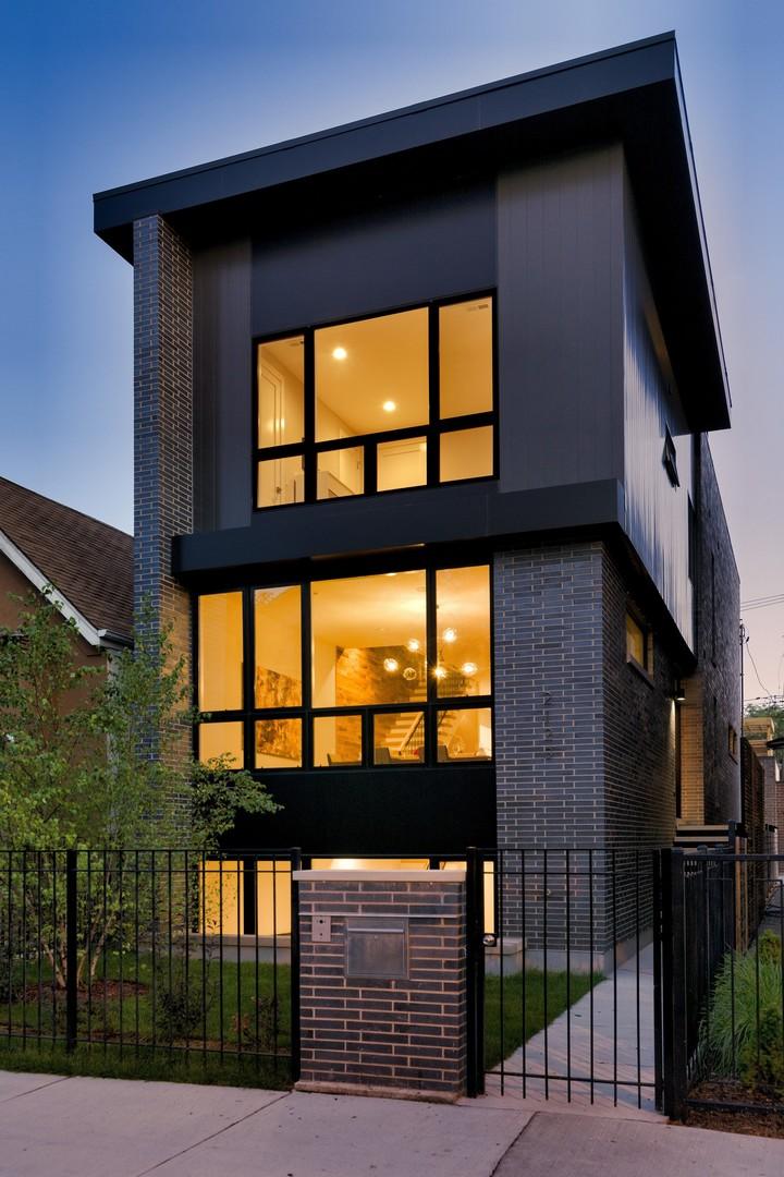 2123 W Erie St., Chicago, IL 60612