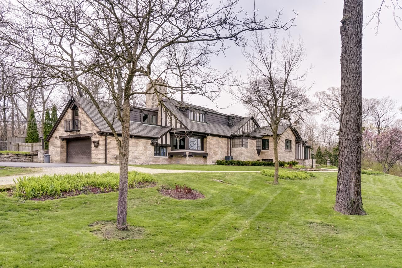 1340 Maple Ave., Downers Grove, IL 60515