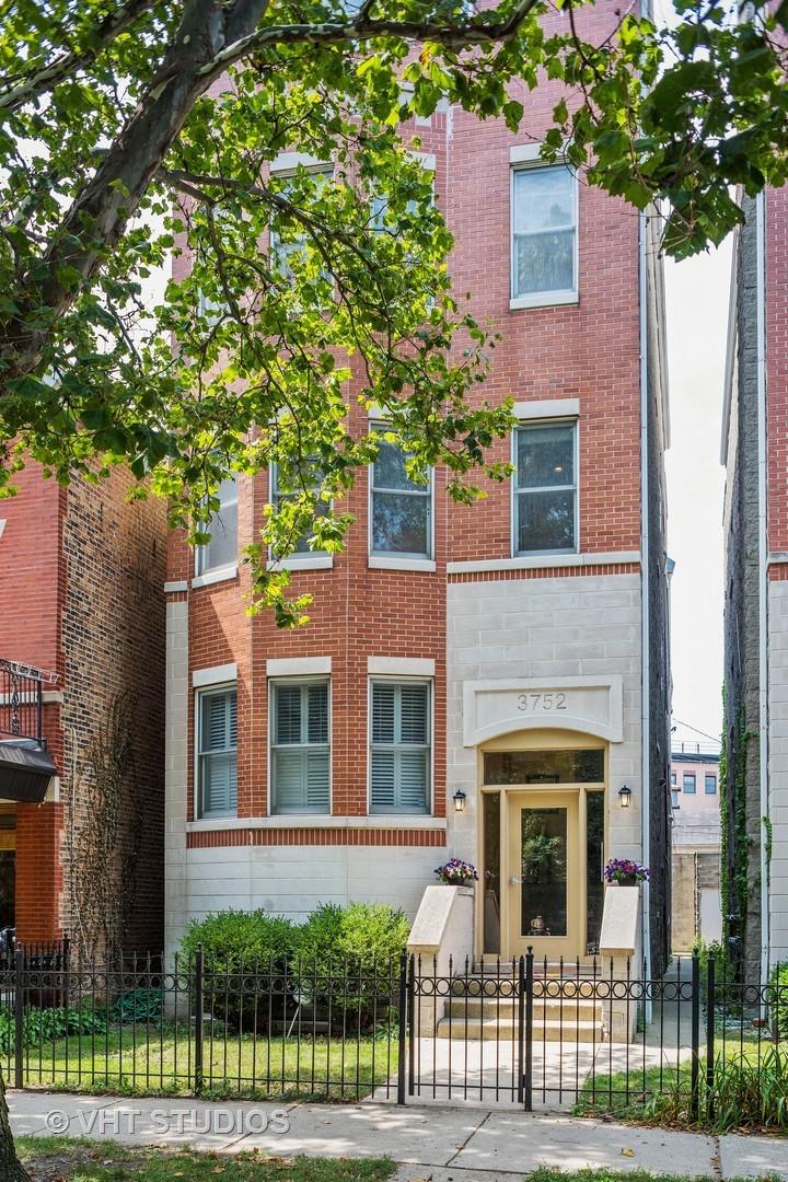 3752 N Clifton Ave. #2, Chicago, IL 60613