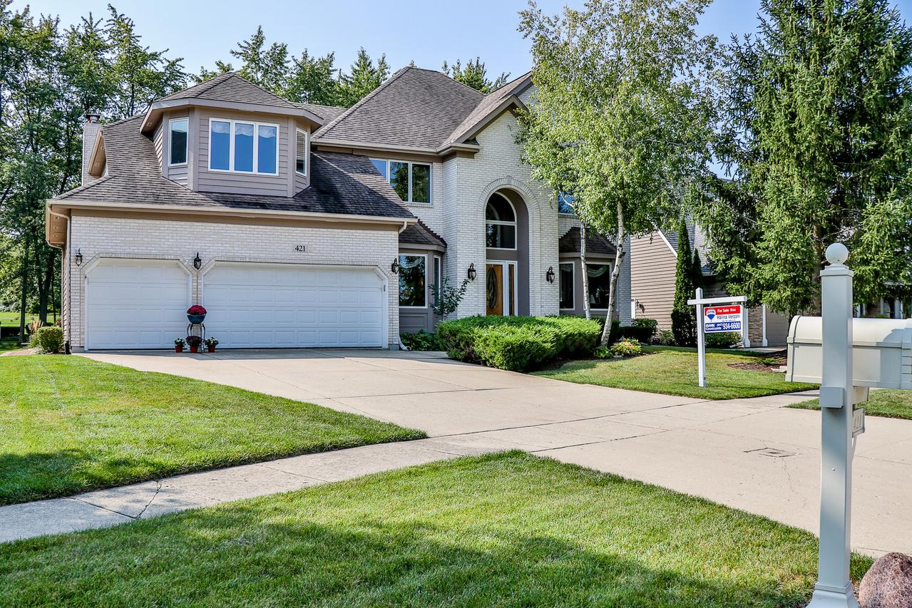 421 Ford Ln., Bartlett, IL 60103