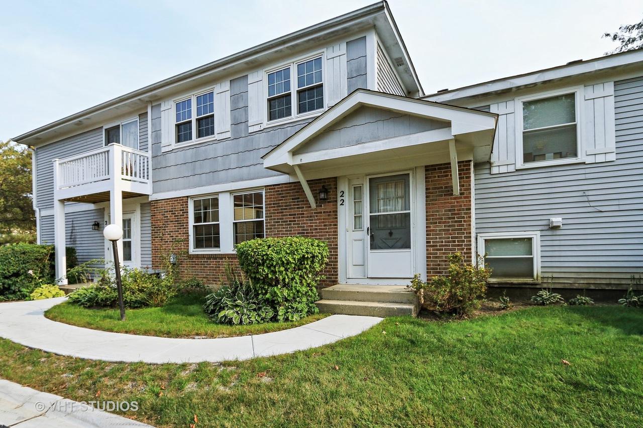 22 Fernwood Ct. #3, Vernon Hills, IL 60061