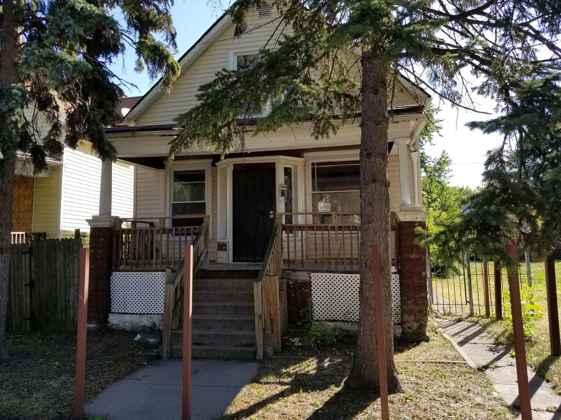 10525 S Lafayette Ave., Chicago, IL 60628