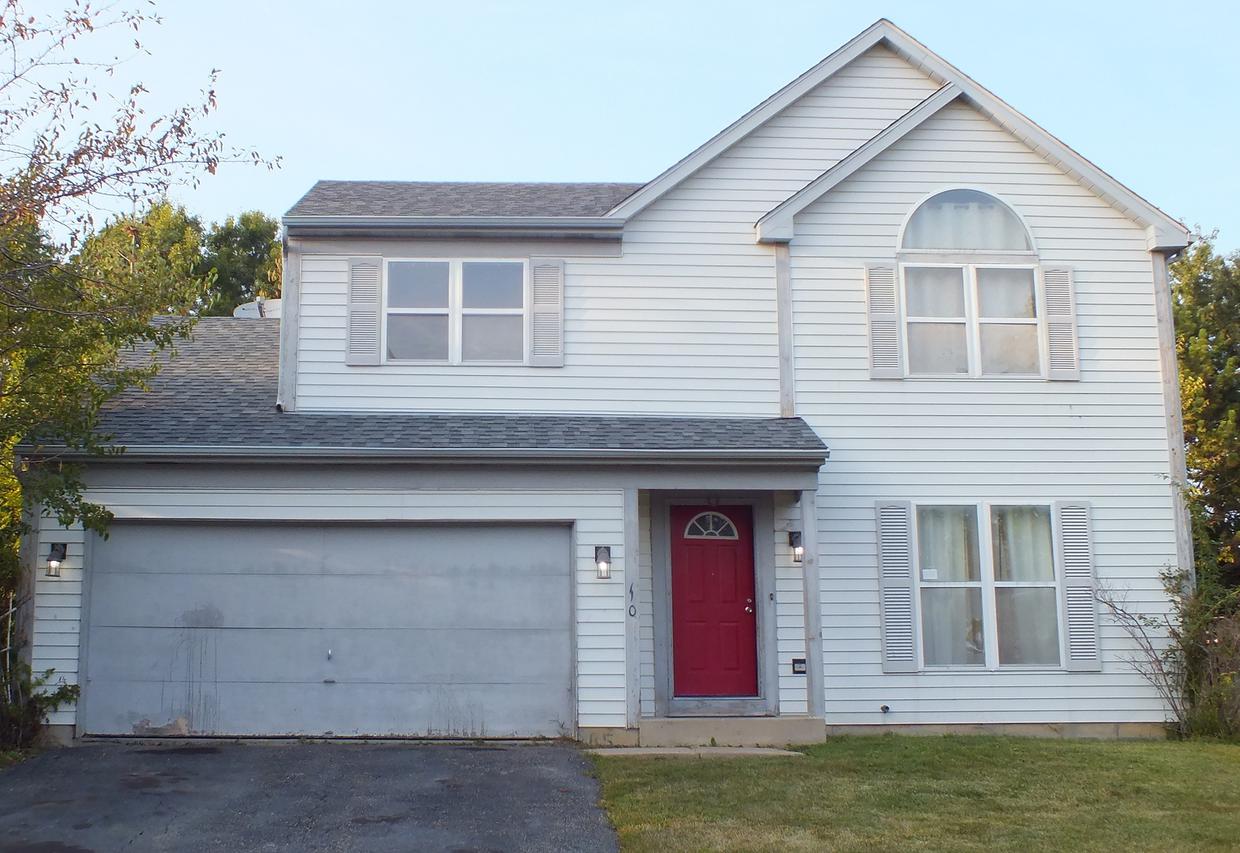 110 W Lindsay Dr., Round Lake Beach, IL 60073