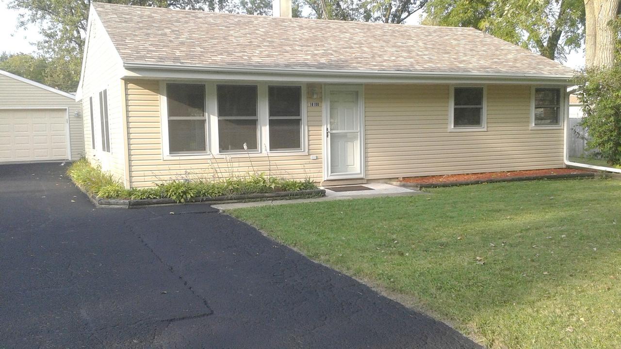 18100 W Lindenwood Dr., Grayslake, IL 60030
