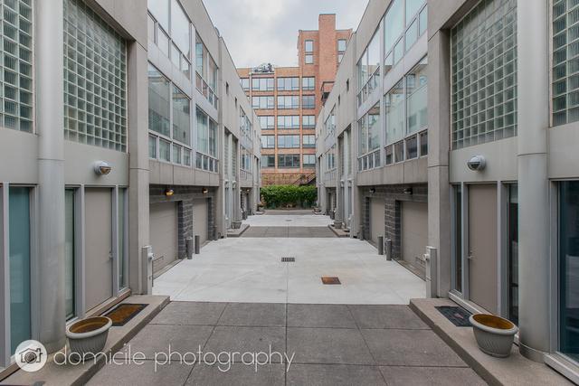 678 N Peoria St. #C, Chicago, IL 60642