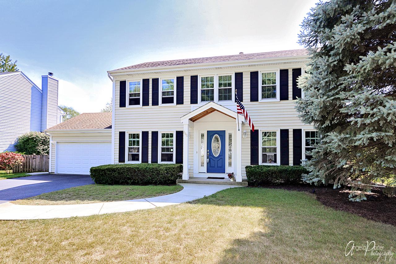 605 Wood Creek Dr., Island Lake, IL 60042