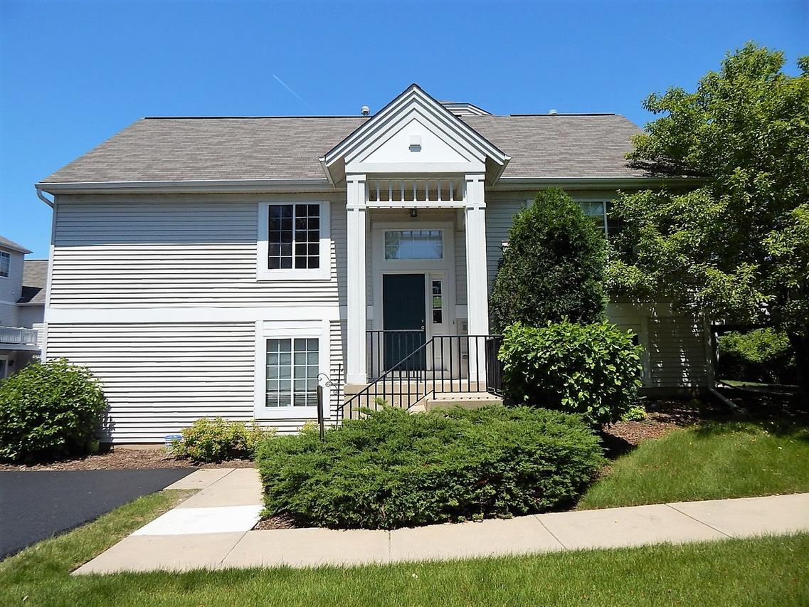 2419 Oakfield Ct., Aurora, IL 60503