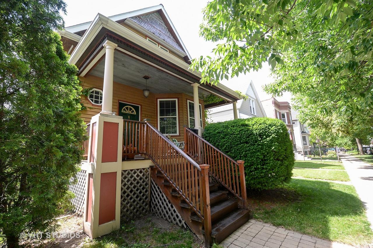 4314 N Leavitt St., Chicago, IL 60618