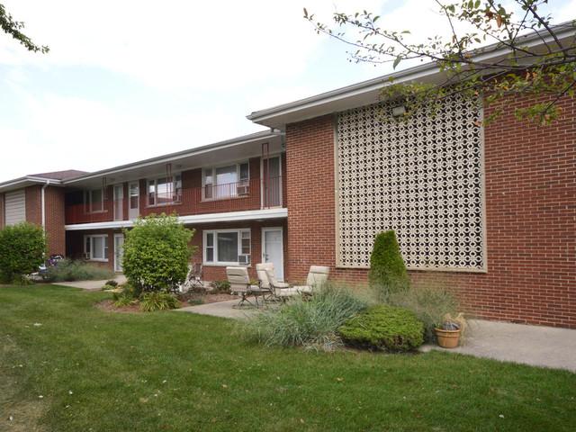1103 Holiday Ln. #15, Des Plaines, IL 60016