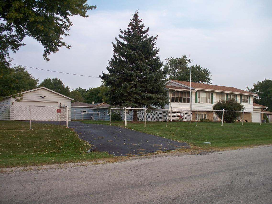1981 Nottingham Dr., Aurora, IL 60505