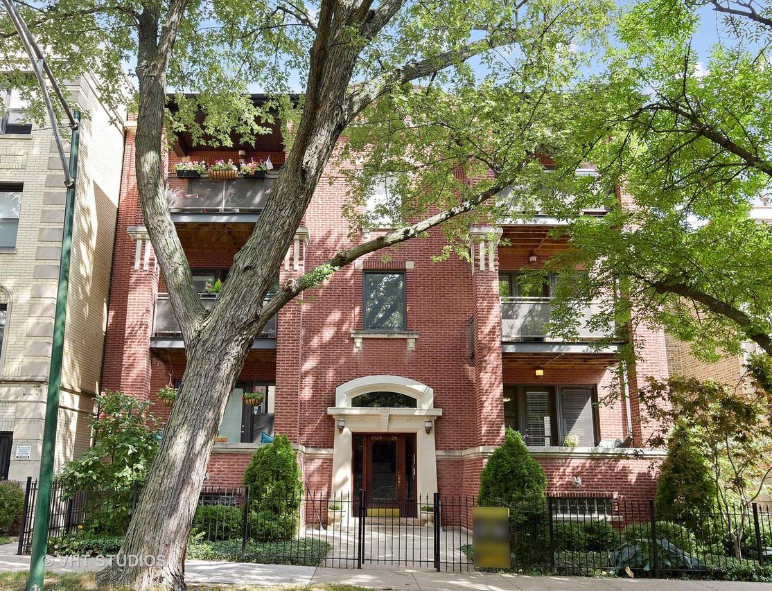 1426 W Farragut Ave. #1E, Chicago, IL 60640