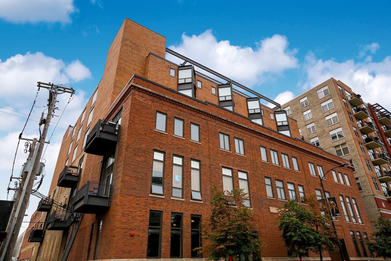 222 S Racine Ave. #303, Chicago, IL 60607
