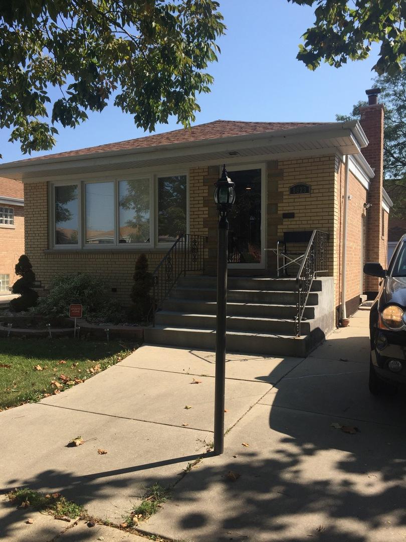 8623 S Komensky Ave., Chicago, IL 60652