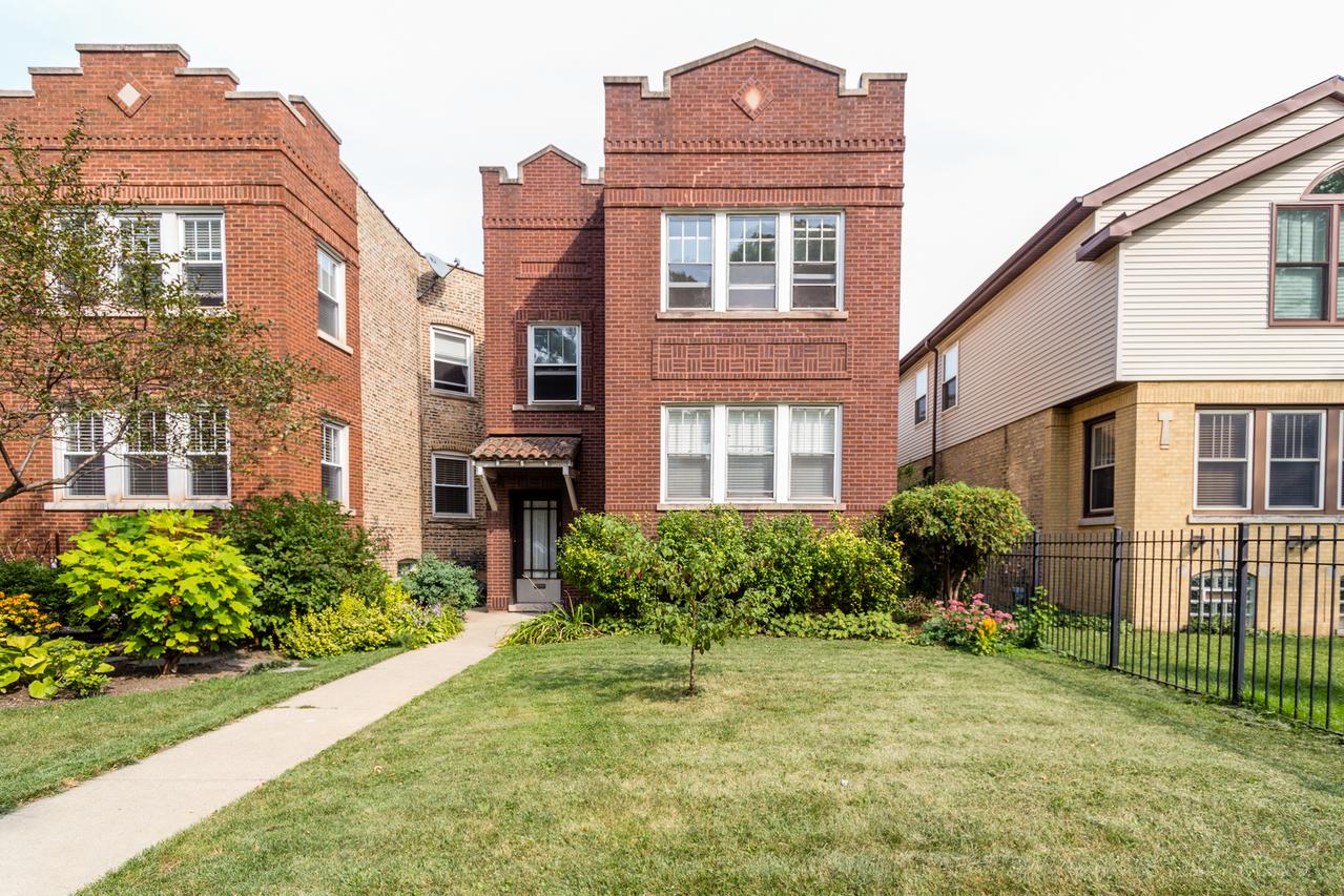 3747 N Spaulding Ave., Chicago, IL 60618