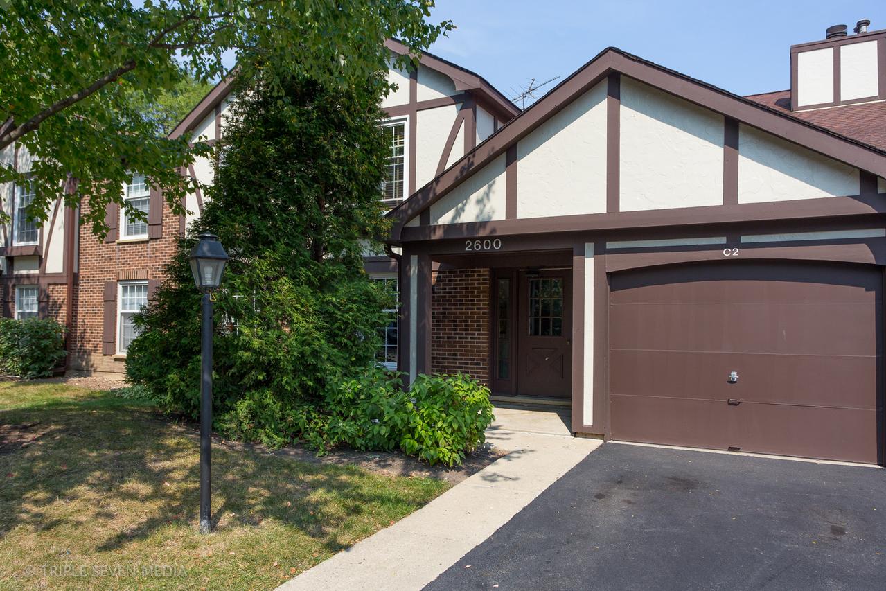 2600 Northampton Dr. #C2, Rolling Meadows, IL 60008