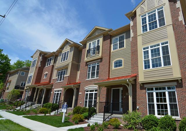 442 N 1st St., Geneva, IL 60134