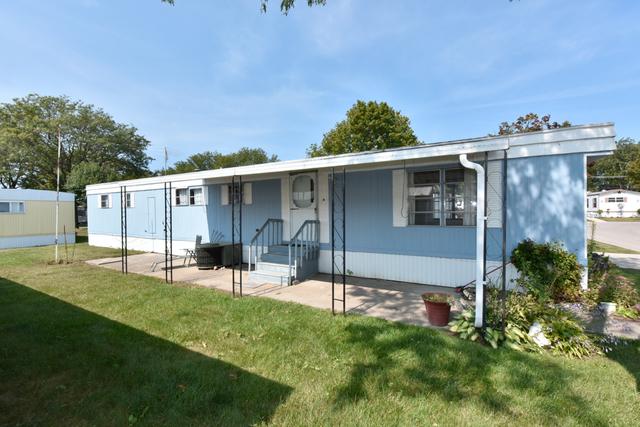 826 E Palmieri Cir., Park City, IL 60085