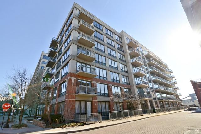 1000 N Kingsbury St. #705, Chicago, IL 60610