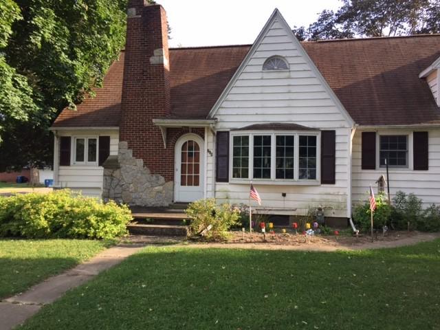 219 E 4th St., Milledgeville, IL 61051
