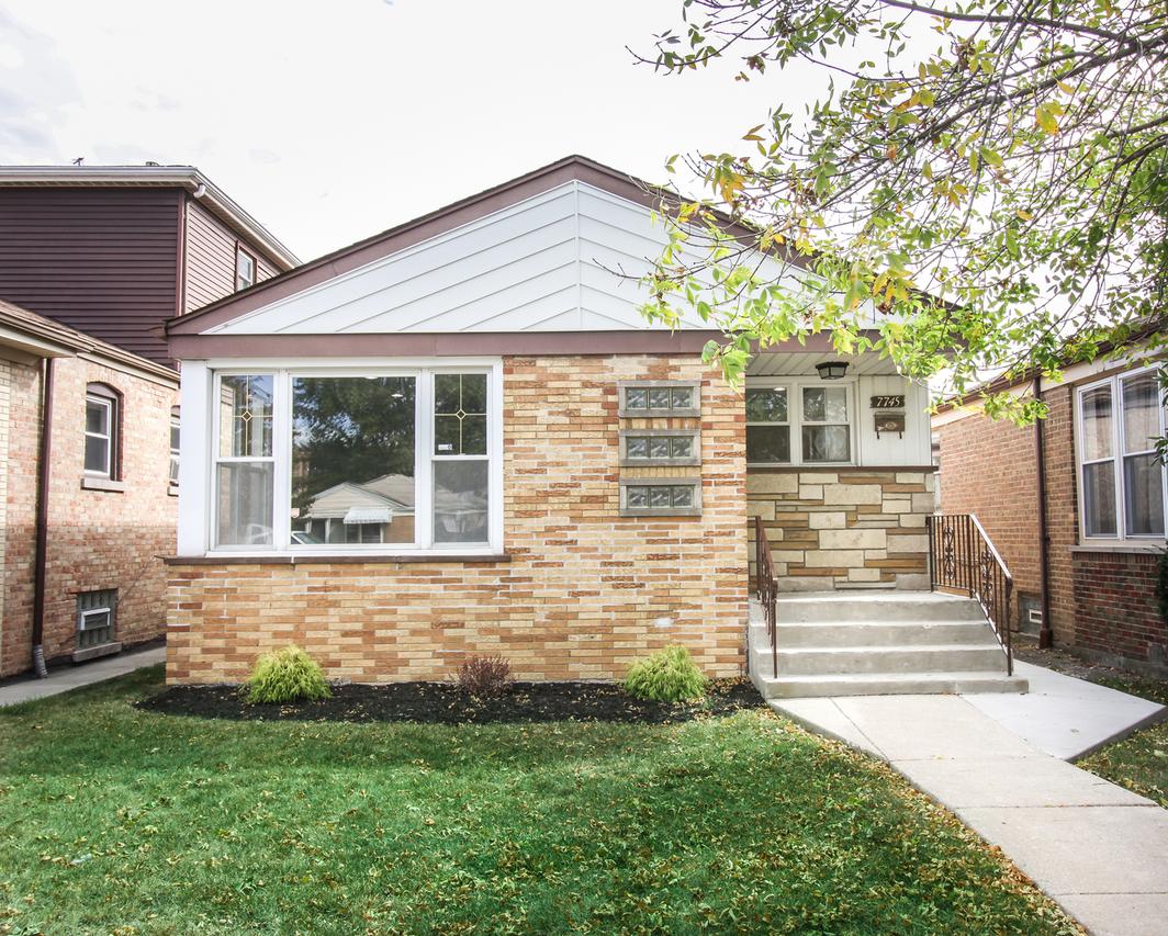 7745 S Christiana Ave., Chicago, IL 60652