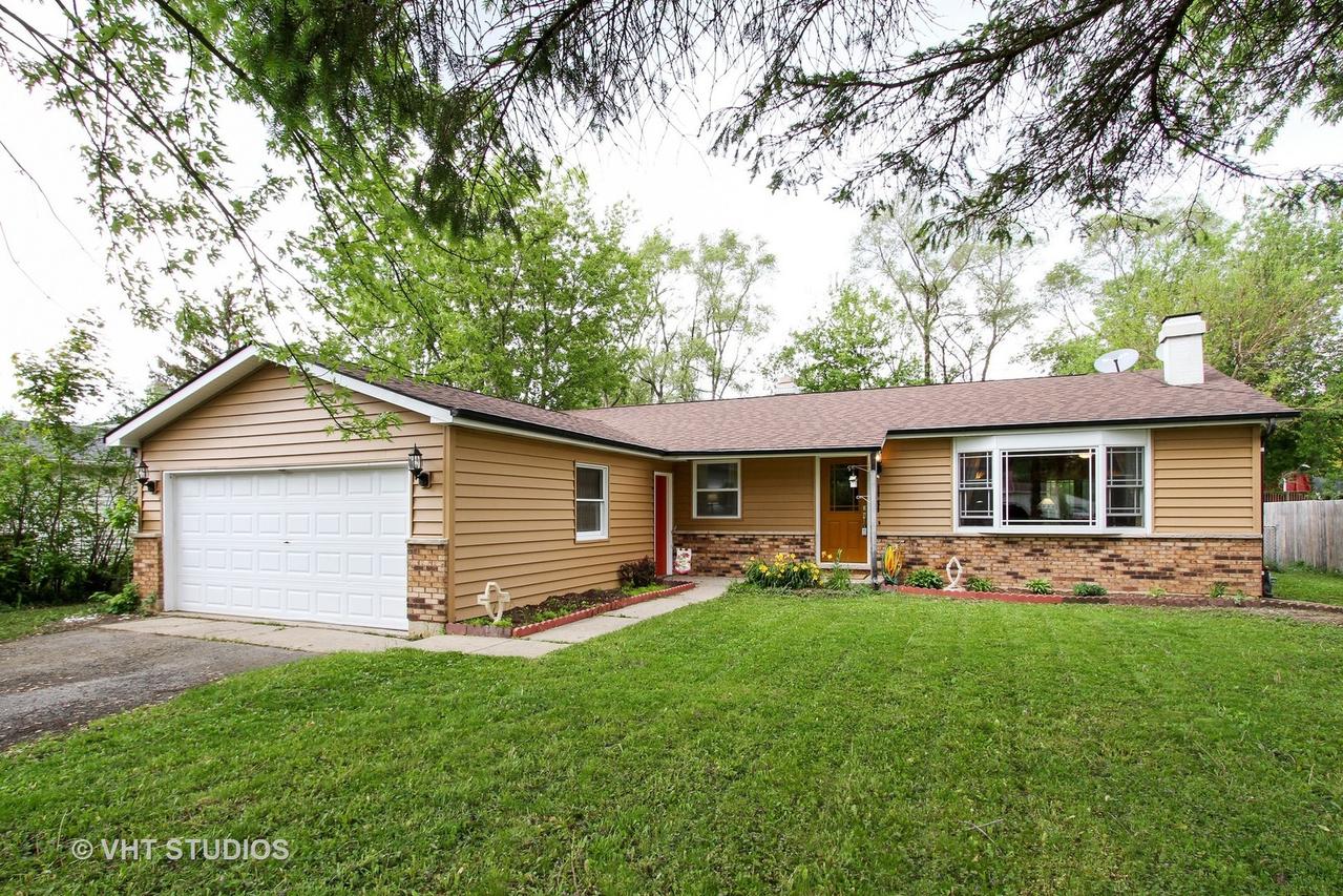 9222 North Ave., Crystal Lake, IL 60014