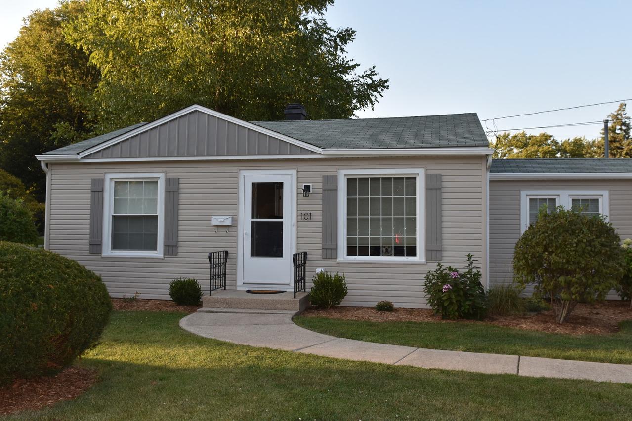 101 N Wisconsin Ave., Addison, IL 60101