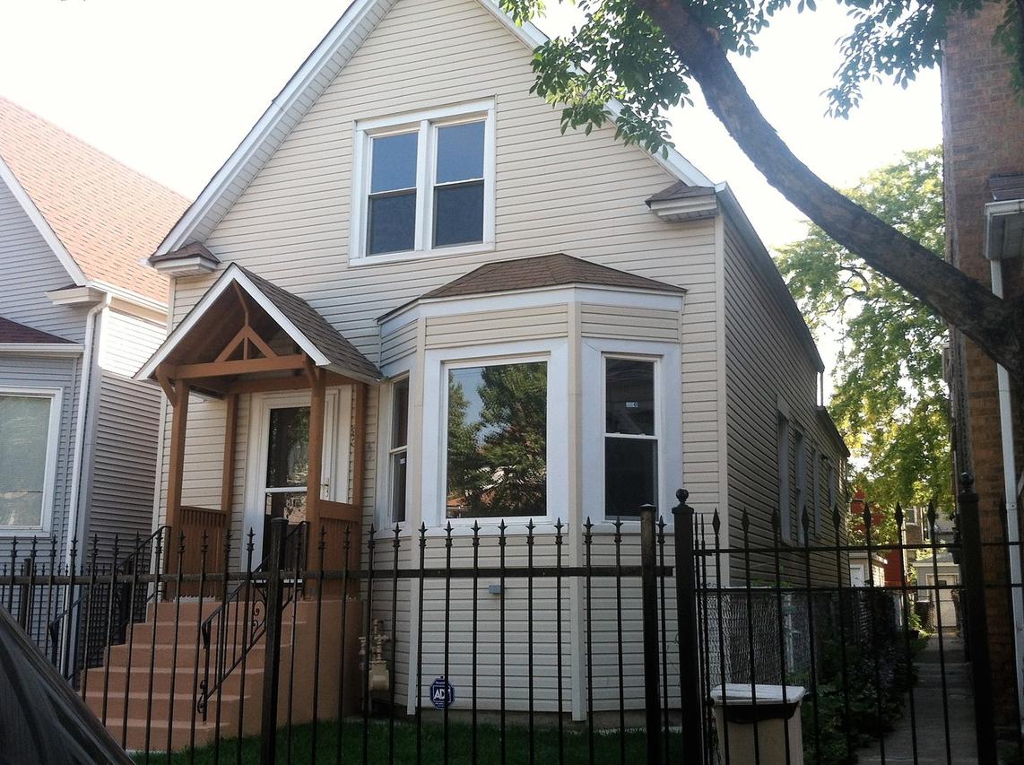 831 N Laramie Ave., Chicago, IL 60651