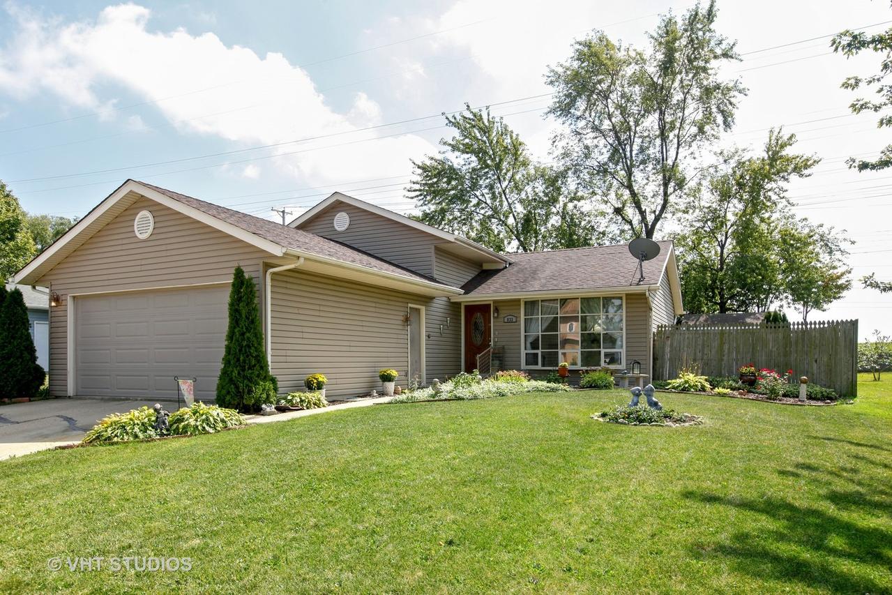 833 Oakton Ave., Romeoville, IL 60446