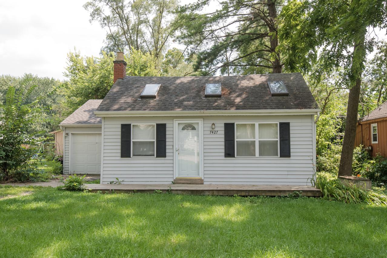 7427 Cedar Dr., Wonder Lake, IL 60097
