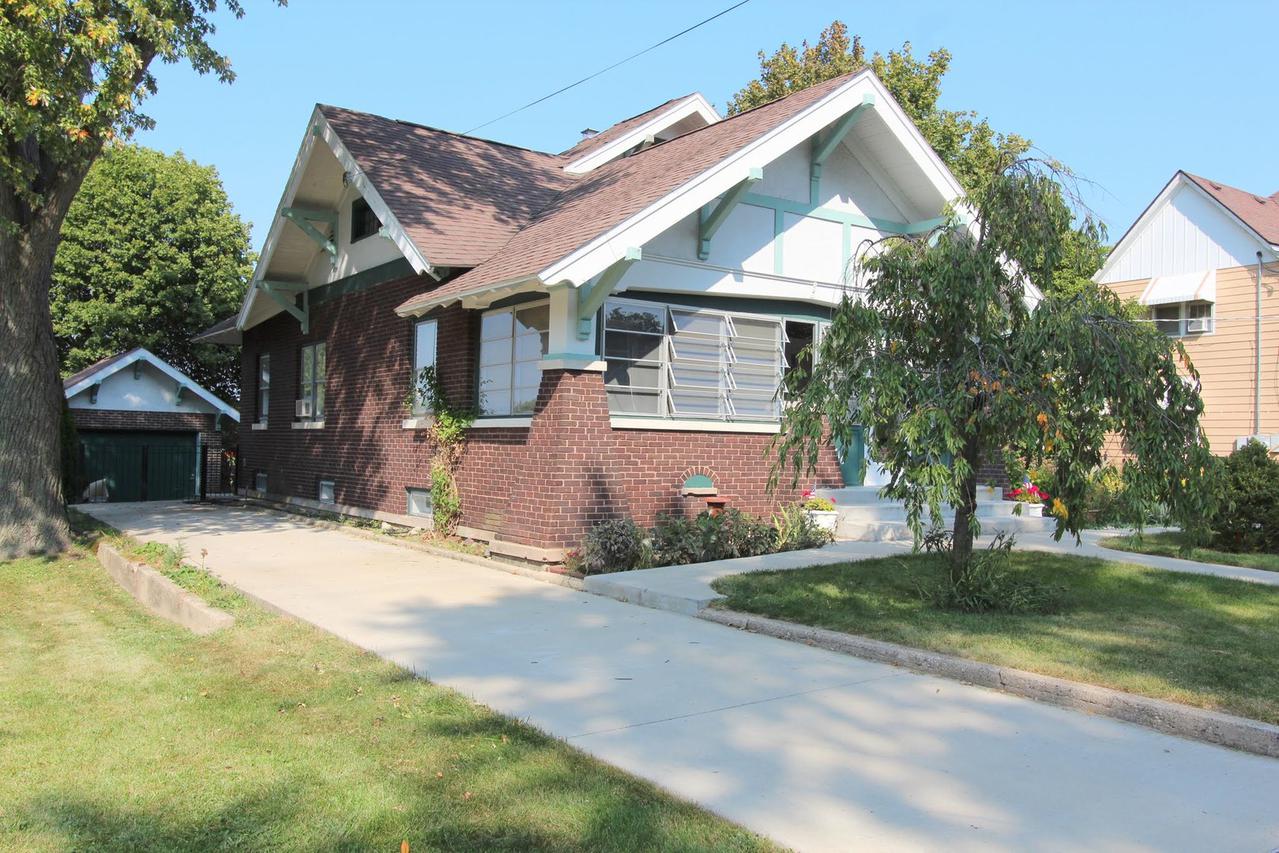 3716 Waukegan Rd., Mchenry, IL 60050