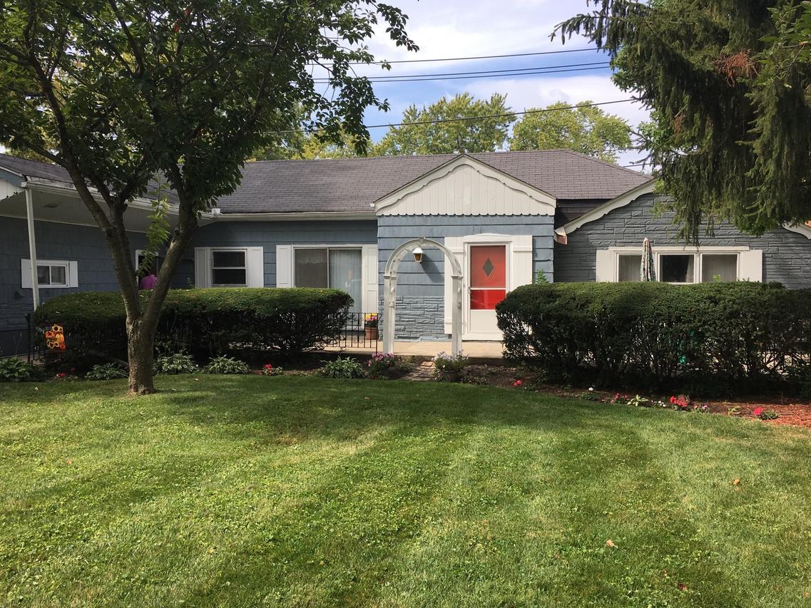 9232 S Turner Ave., Evergreen Park, IL 60805