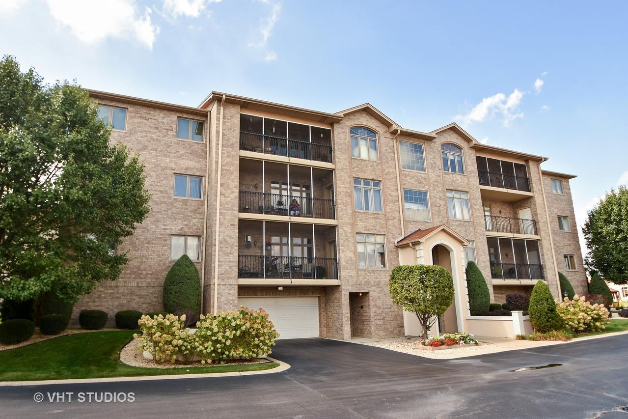 18500 Pine Lake Dr. #2D, Tinley Park, IL 60477