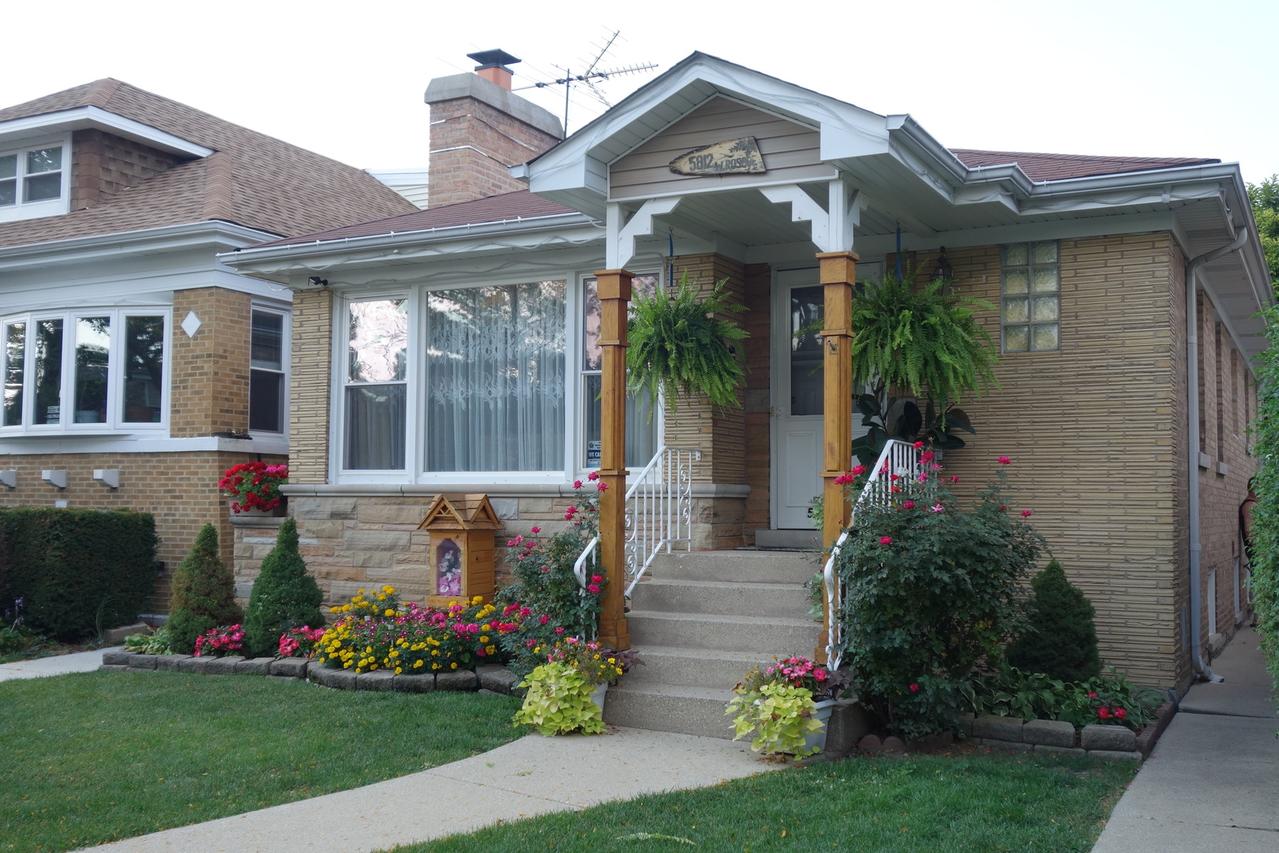 5812 W Roscoe St., Chicago, IL 60634
